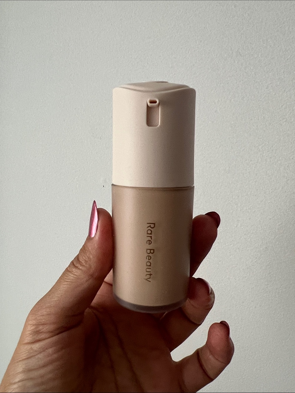 Rare Beauty True to Myself Natural Matte Longwear Foundation 5